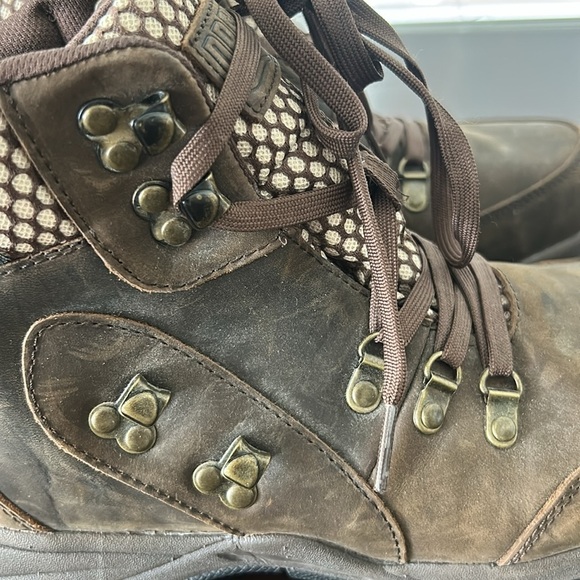 Drew Iceberg Waterproof Slip-Resistant Comfort Brown Nubuck Boots Women Sz. 8.5 - Picture 13 of 17